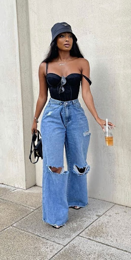 Why Gen Z Nigerians Are Obsessed with Baggy Jeans and Crop Tops