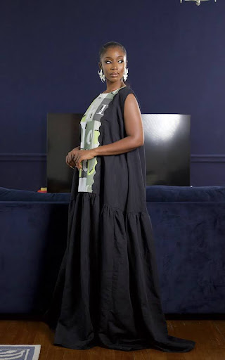  A Blend of High Fashion & Everyday Wear