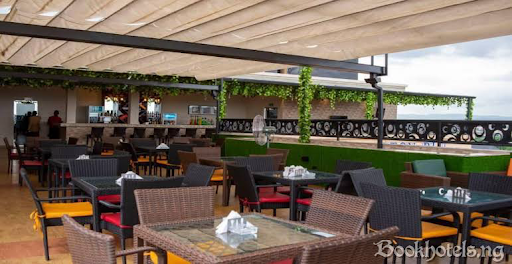 Top 5 Hotels with Stunning Rooftop Bars in Nigeria (Wellington Blu Hotel and Suites)