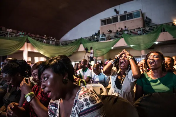 Nigerian Comedy Clubs & Stand-Up Nights: Where Laughter Lives