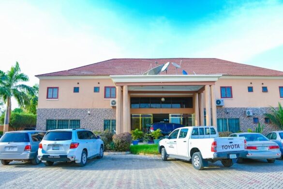 Homtel Derivative and Suites