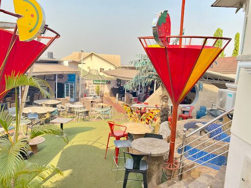 Nigerian Hotels with Gardens and Outdoor Relaxation Areas (Garden Atlantis Hotel )