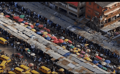 Balogun Market in Lagos is one of the biggest markets in Nigeria and is at the top of Gen Z explorers' Nigerian travel bucket list.