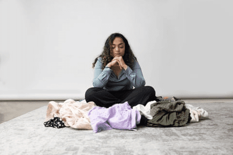 Solo travel guide: wearing comfortable clothing is the first tip.