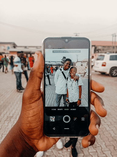 Documenting Your Nigerian Adventures: Turning Trips into Digital Stories 