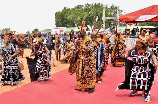 The Two Languages of the Chamba