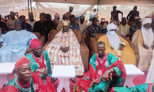 Leadership and Governance Among the Yandang