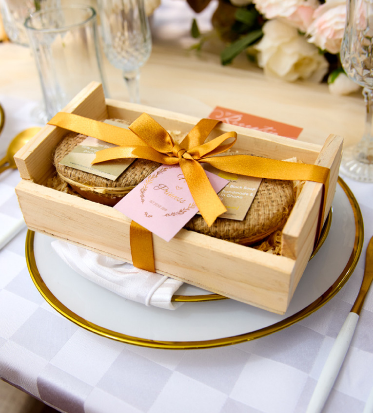 Nokware and Fashion: Crossing Categories