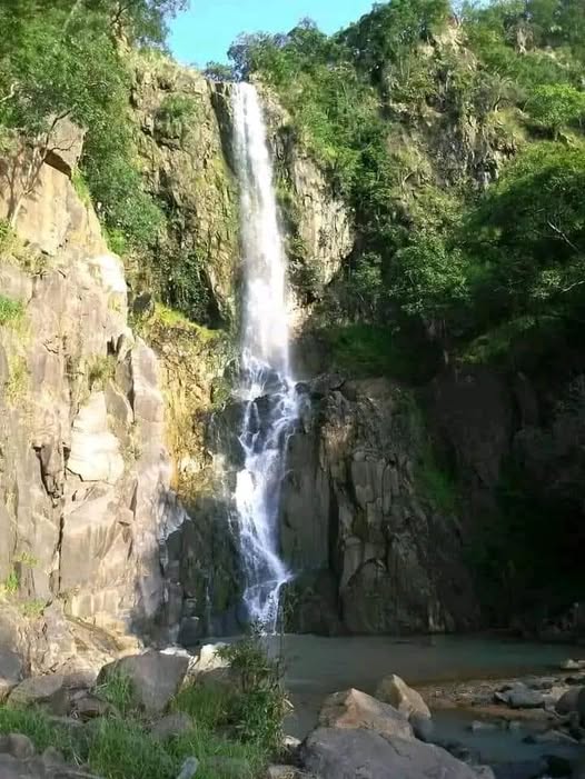  Where to visit in Adamawa: Yadim waterfalls 