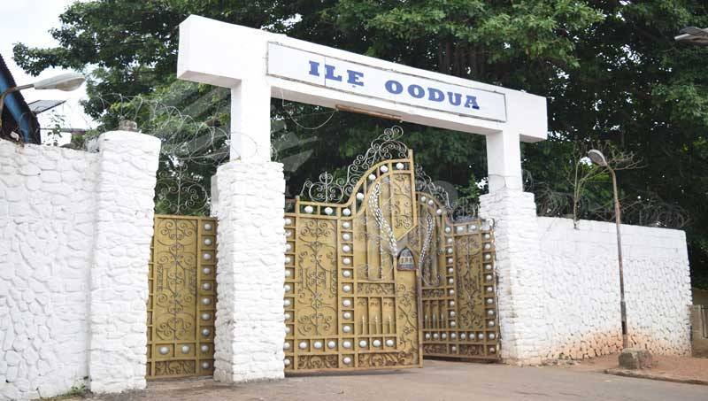 A picture of the entrance area of the Ooni of Ife’s palace.