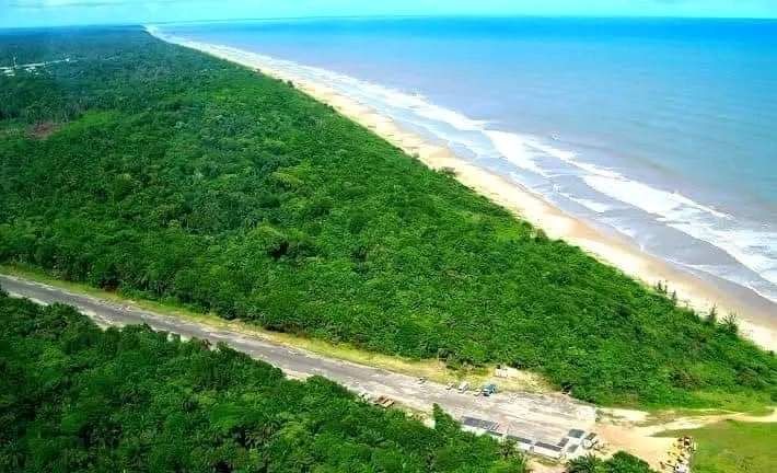 An aerial view of Araromi beach, one of the underrated tourist attractions in Ondo. 
