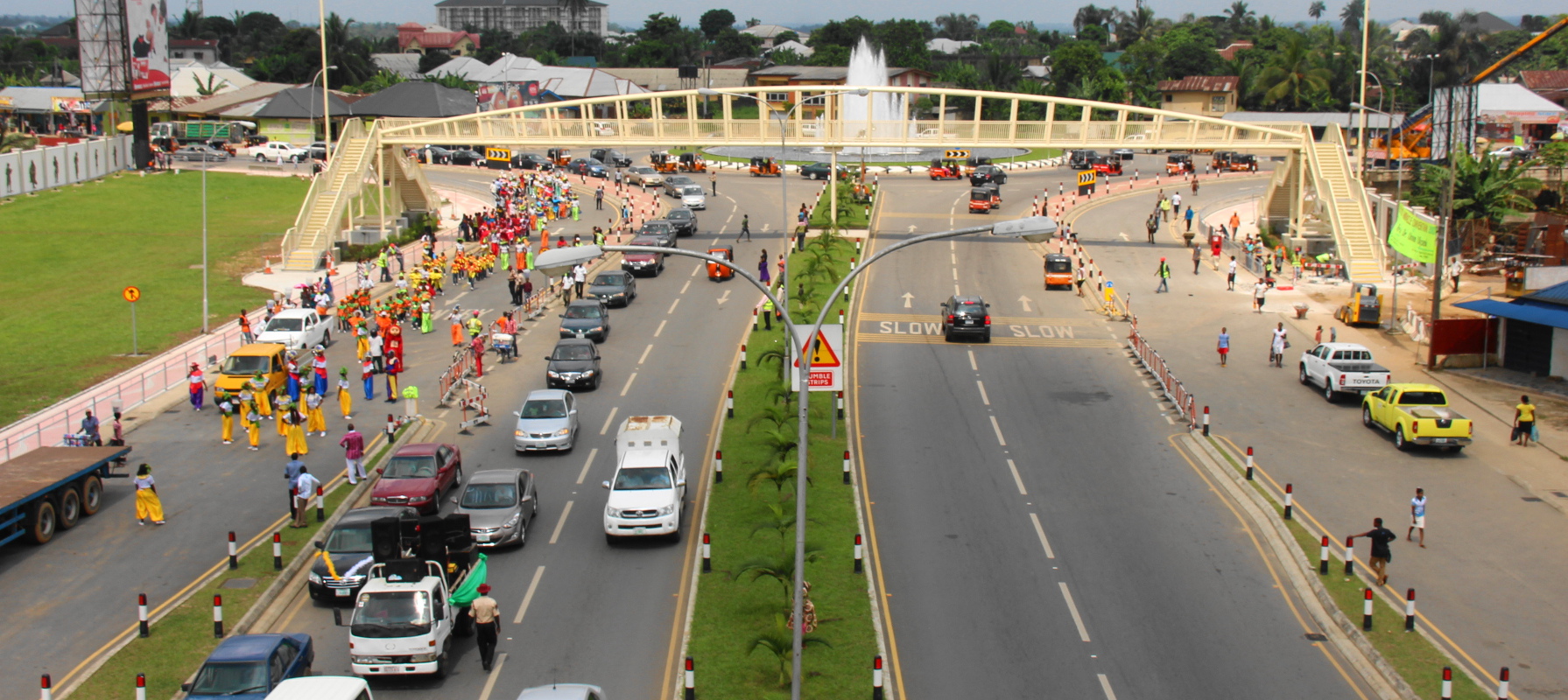  A picture showing different roads leading to budget-friendly places to stay in Uyo.
