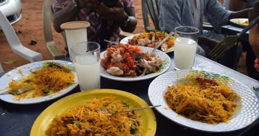  A picture showing varieties of Nigerian dishes, a sign of hospitality reflecting traditional Nigerian customs and social etiquette