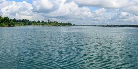 Where The Azumini Blue River Is Located